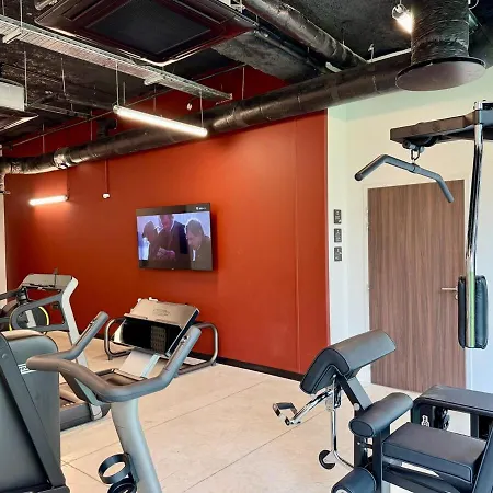 We Live Sharies A405 *