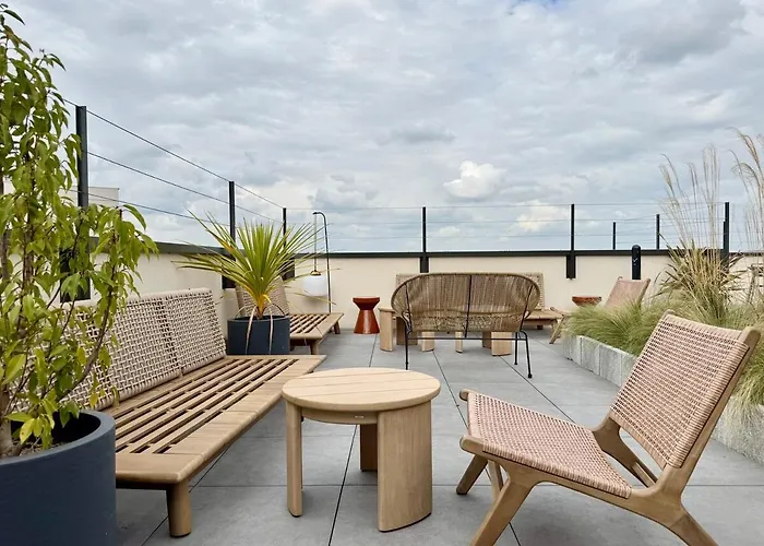 We Live Sharies A405 Apartment *