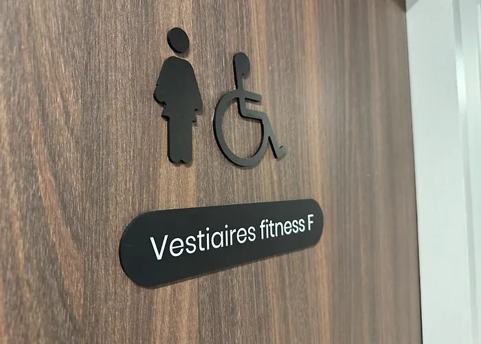 Apartment We Live Sharies A405 *