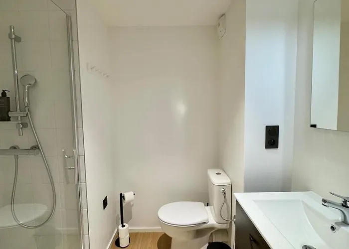 We Live Sharies A405 Apartment