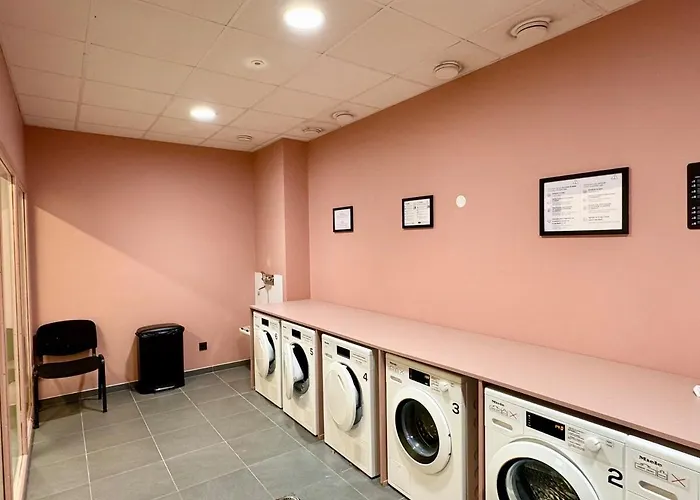 We Live Sharies A405 Apartment *